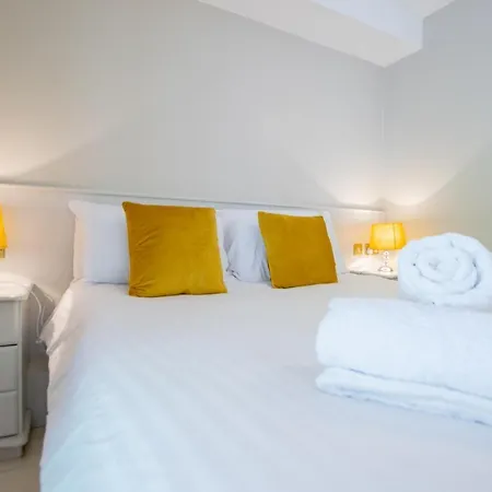 225 - The Carrowmore At The Harbour Mills By Shortstays! 公寓 *