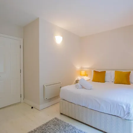 公寓 225 - The Carrowmore At The Harbour Mills By Shortstays! *