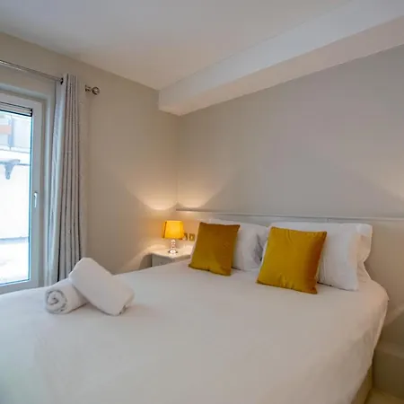 公寓 225 - The Carrowmore At The Harbour Mills By Shortstays!