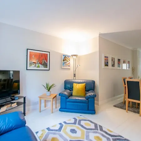 225 - The Carrowmore At The Harbour Mills By Shortstays! 公寓