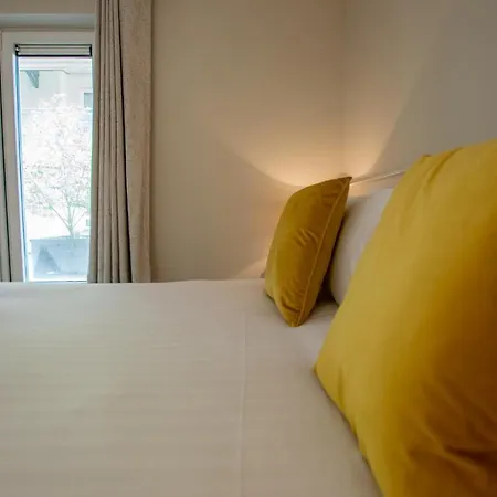 225 - The Carrowmore At The Harbour Mills By Shortstays! *